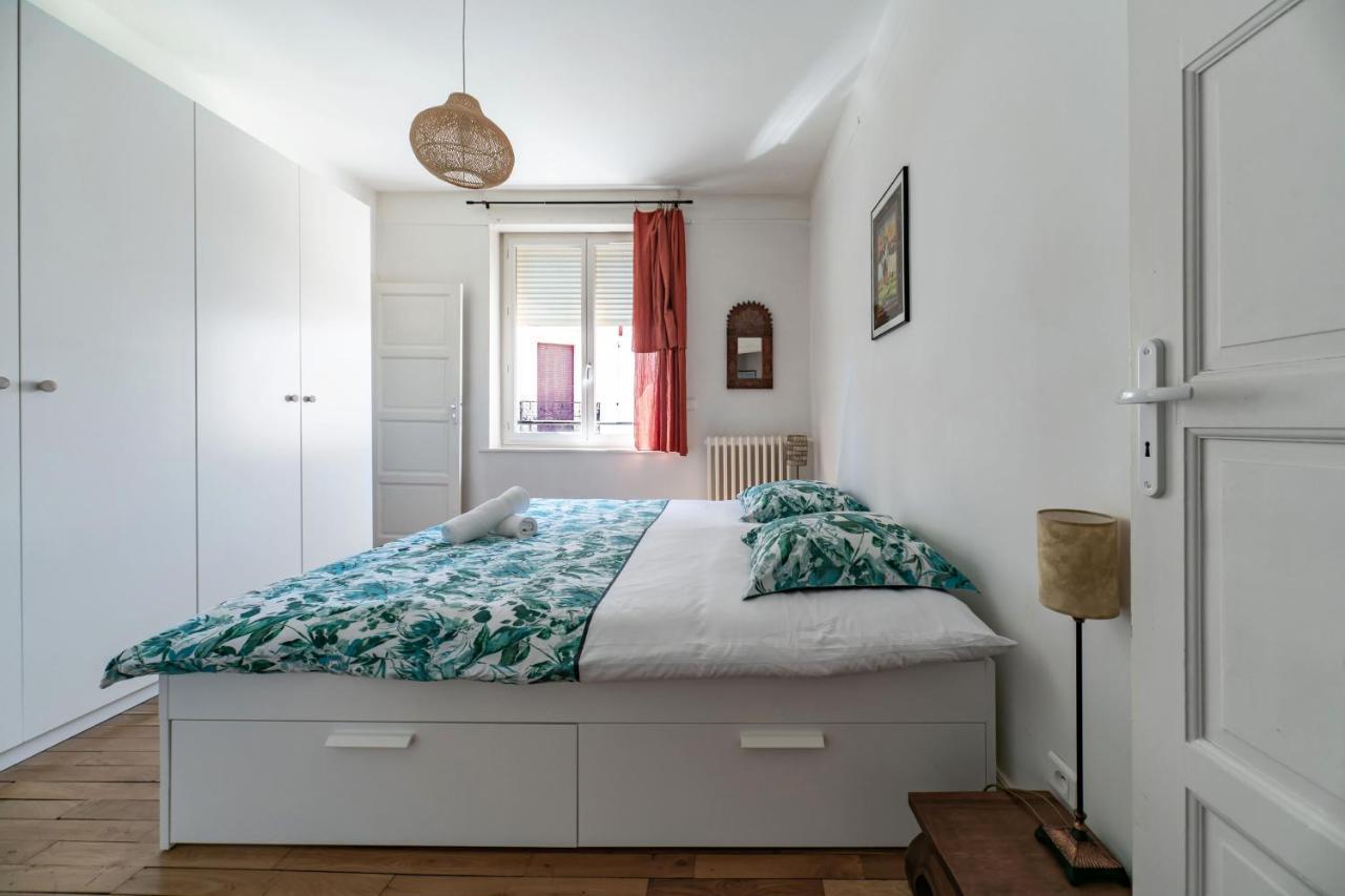 Le Belfort - Grand Appartement Avec Terrasse Et Parking Prive Vichy Exterior photo